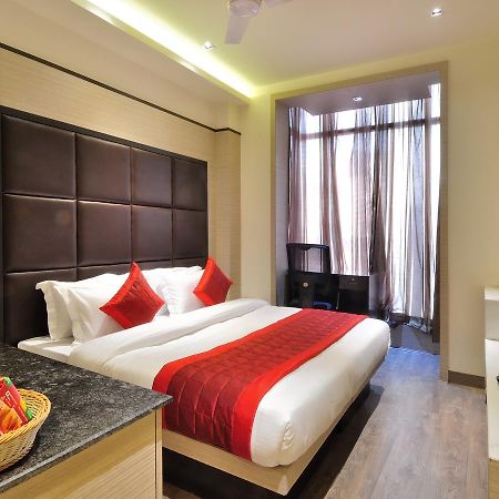 Hotel Royal Grand - Opposite Axis Bank East Patel Nagar New Delhi Exterior foto