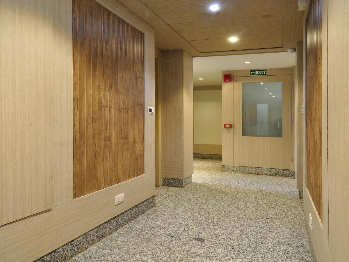 Hotel Royal Grand - Opposite Axis Bank East Patel Nagar New Delhi Exterior foto